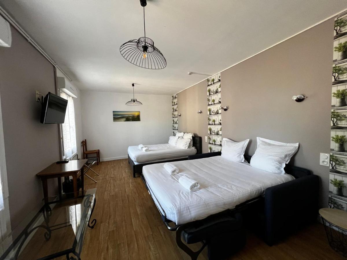 Hotel Les Montois Ceaux Екстер'єр фото