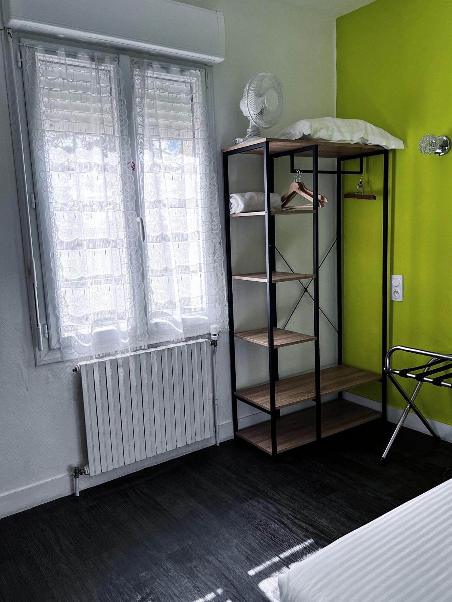 Hotel Les Montois Ceaux Екстер'єр фото