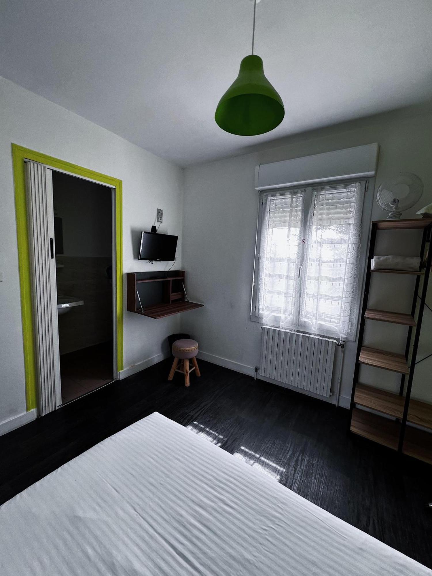 Hotel Les Montois Ceaux Екстер'єр фото